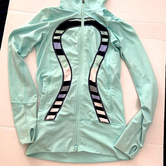 Lululemon scuba jacket, size 4 - Picture 2 of 6